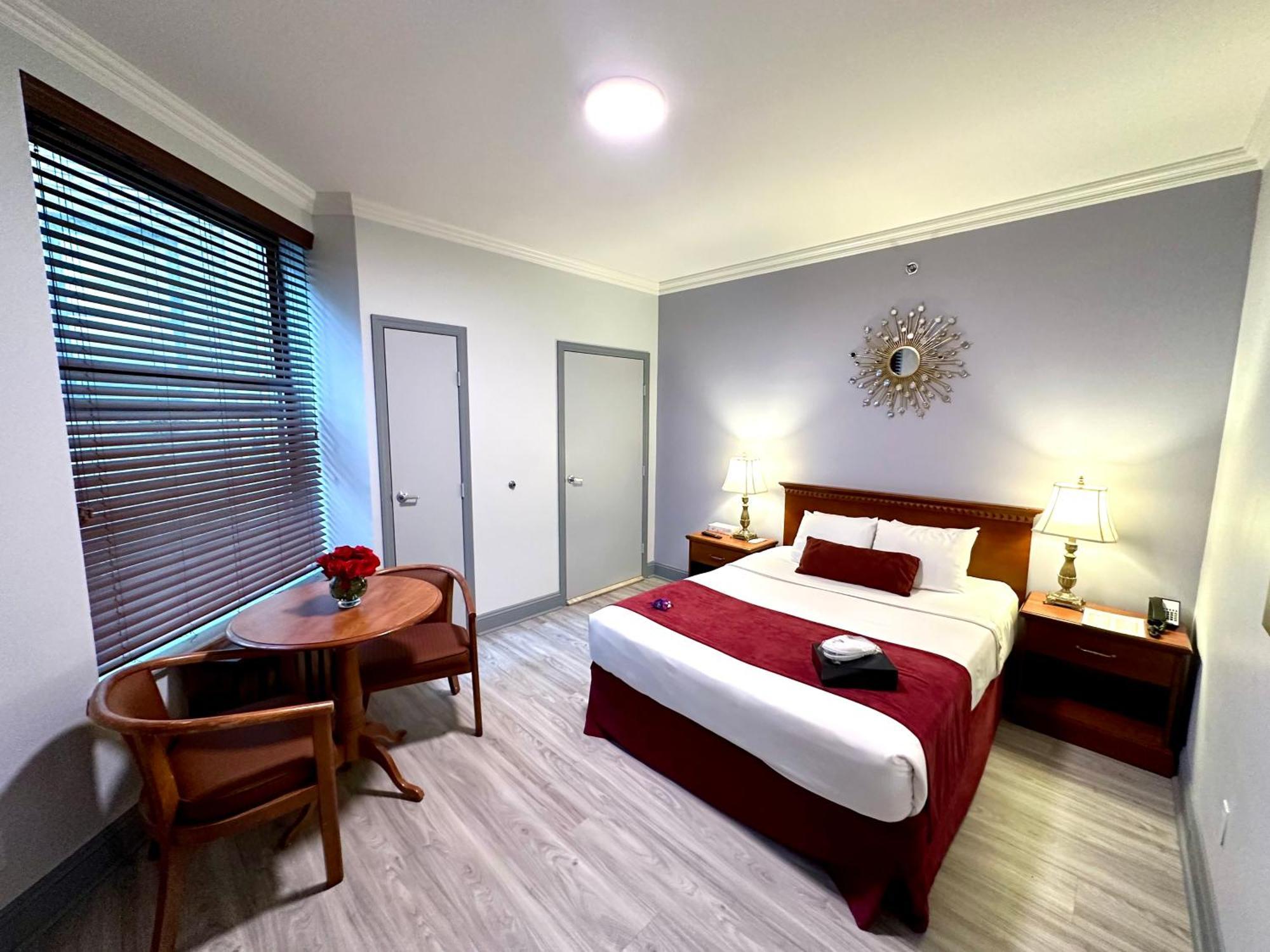 One Queen Bed Room Accessible,1580156558:JPEG